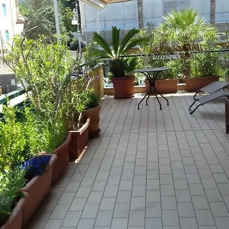 Alojamento de Acomodação e Pequeno-almoço Lemon 2*