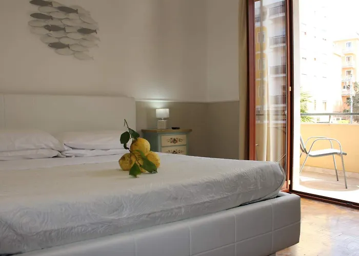 Lemon Bed and Breakfast 3*