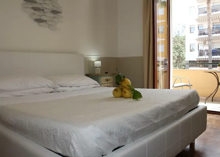 Lemon Bed and Breakfast 3*