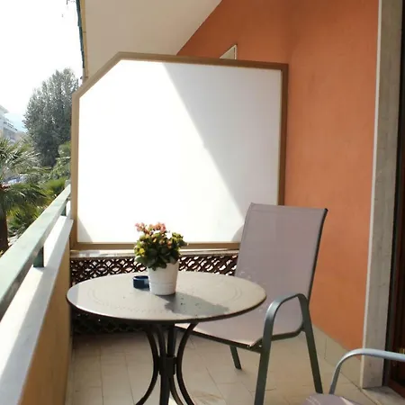 Bed and breakfast Lemon 2*